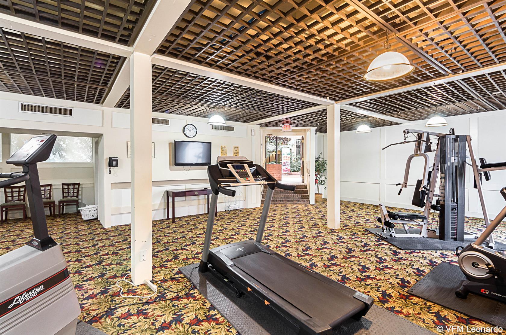 Coratel Plus Suites Wichita West Airport Екстериор снимка